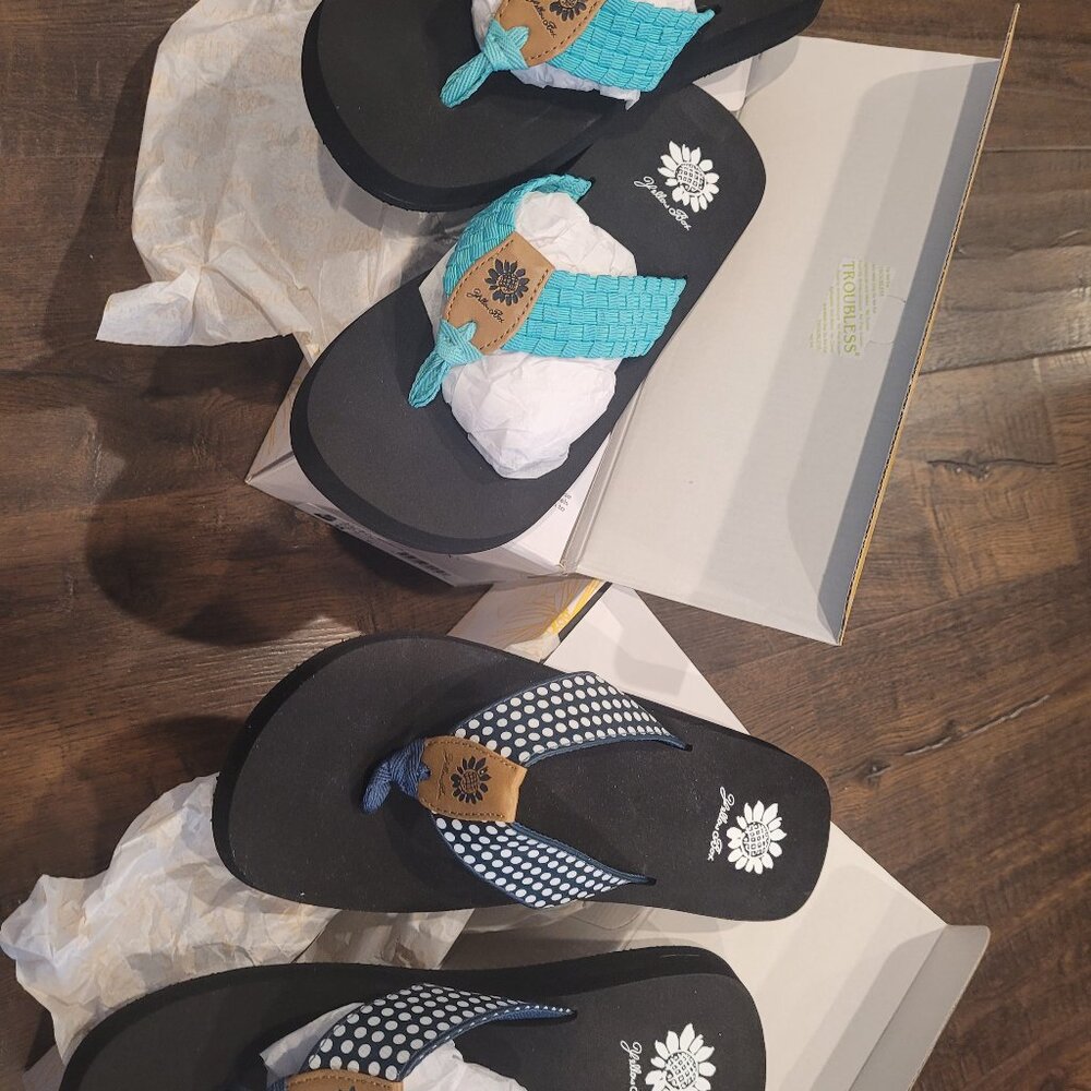 Yellow Box Flip Flops Bundle Size 8